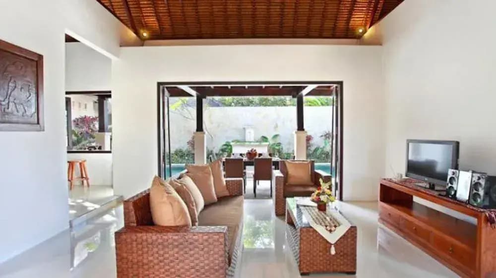 Villa Biru - photo 8
