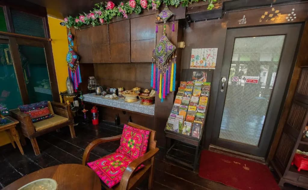 Yellow Lamoon Hotel - photo 19