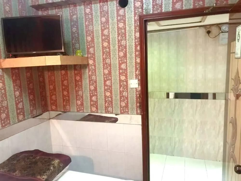 Royal Capital Hotel - photo 8