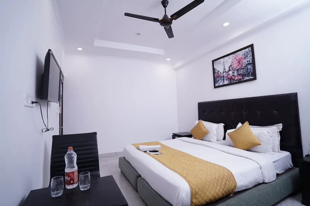 Hotel Moon Residency - main photo