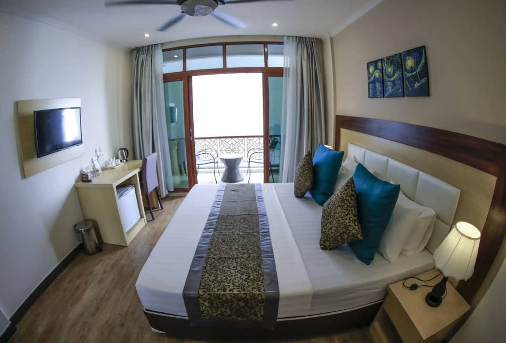 Triton Beach Hotel & Spa - photo 7