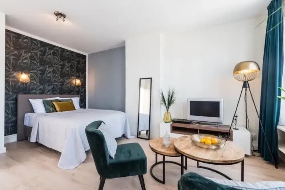 Boutique Canal House Suites - photo 2