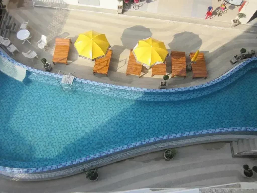 R-Con Blue Ocean Hotel - photo 10