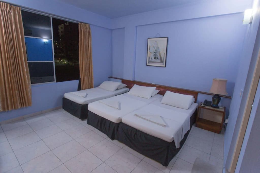 Off Day Inn Hotel - photo 12