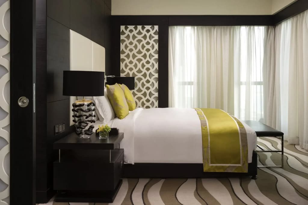 Sofitel Abu Dhabi Corniche Hotel - photo 9