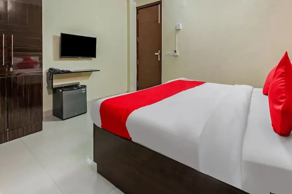 OYO Flagship 556 North Campus - photo 3
