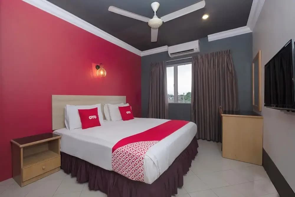 V Hotel by OYO - photo 3