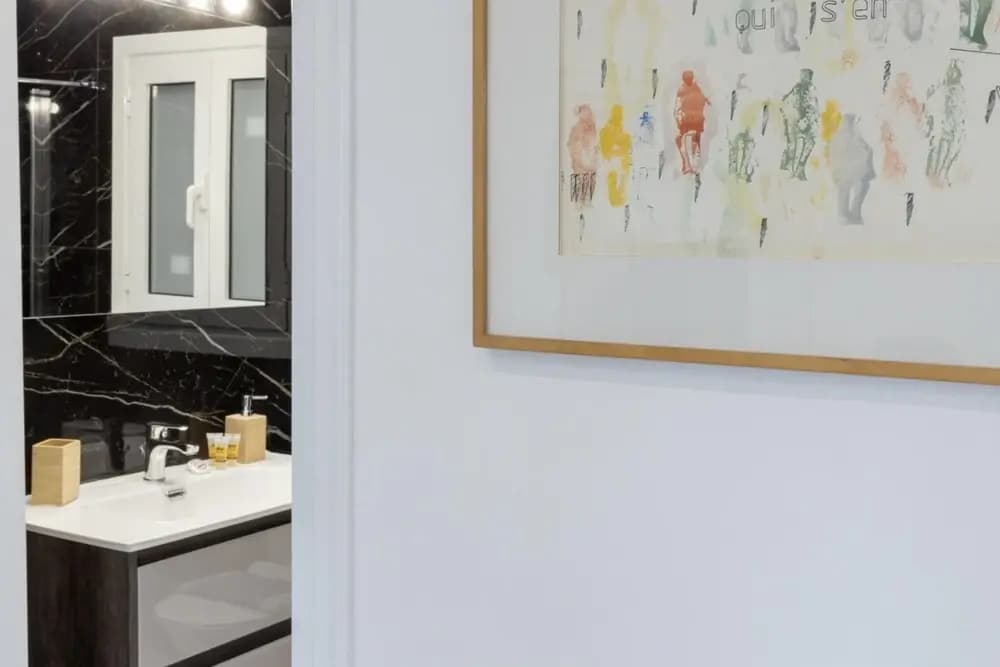 Beautiful 2 Bdrm apt in Athens - photo 7