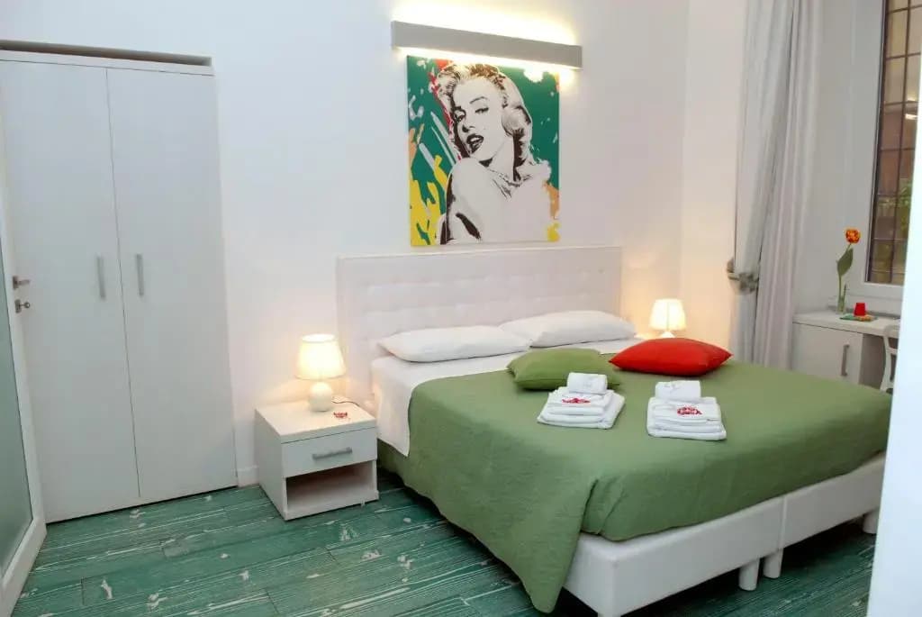 Divine Bed Breakfast - photo 2