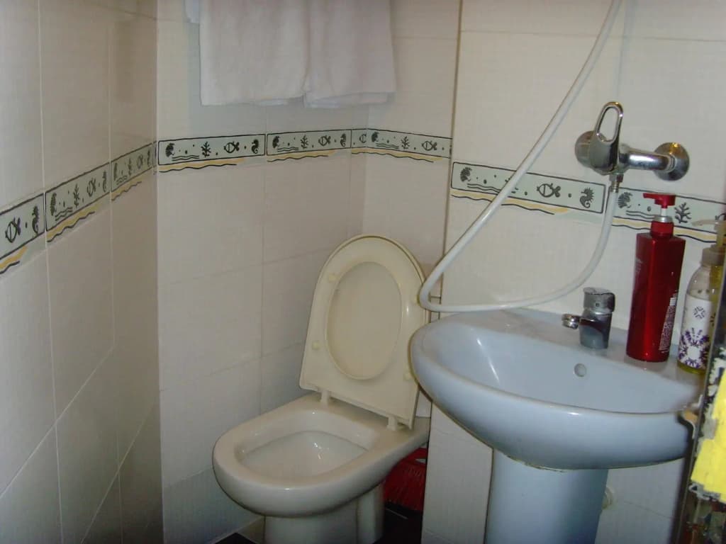 Long Yuen Hotel - photo 7