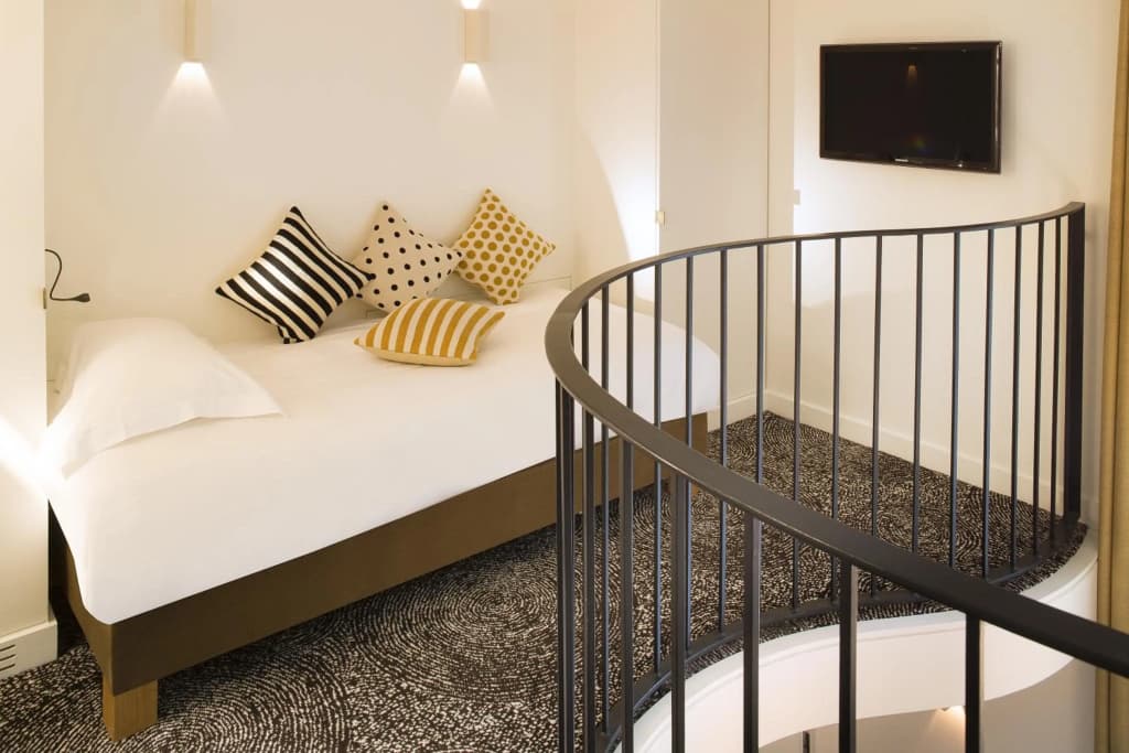 Hotel Marignan Champs - Elysées - photo 32