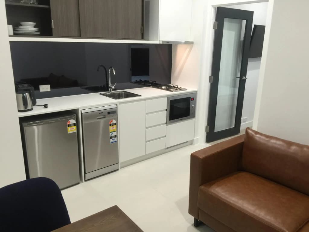 Whitehorse Apartment Hotel - photo 17