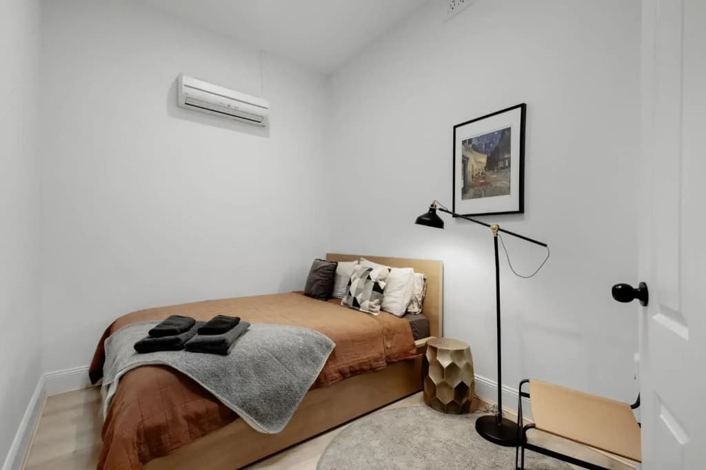 Your home on Smith St Collingwood (With Parking) - photo 5