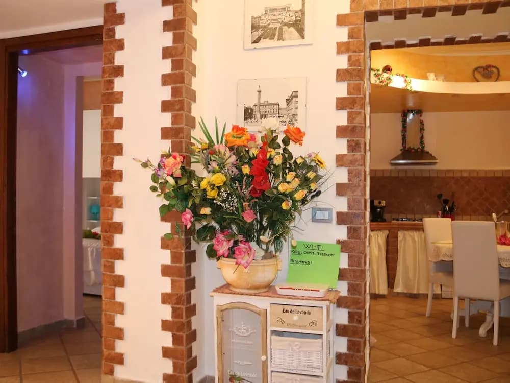 Old Rome House - photo 12