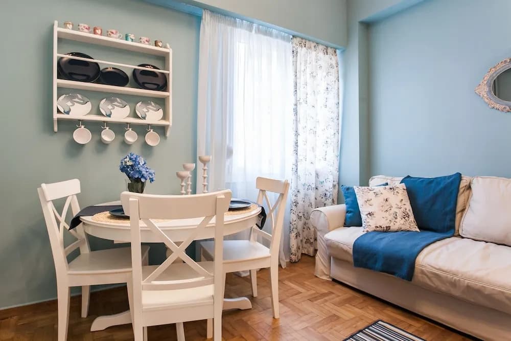 Charming Acropolis Metro Apartment - photo 5