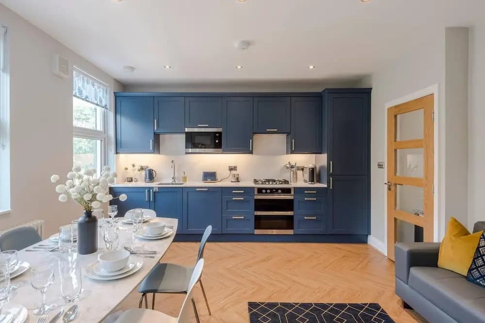 Stunning 3 bed Flat in the Heart of West Hampstead - photo 18