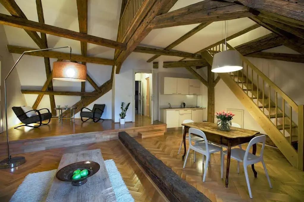 Lesser Town Square - Prague Apartments - photo 3