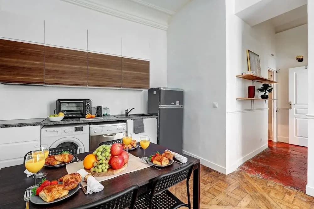 Chic 1BR Flat - Le Marais Charm - photo 9