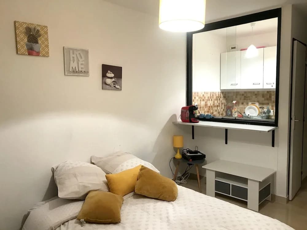 Studio In Nice With Balcony And Wifi 20 M From The Beach - photo 8