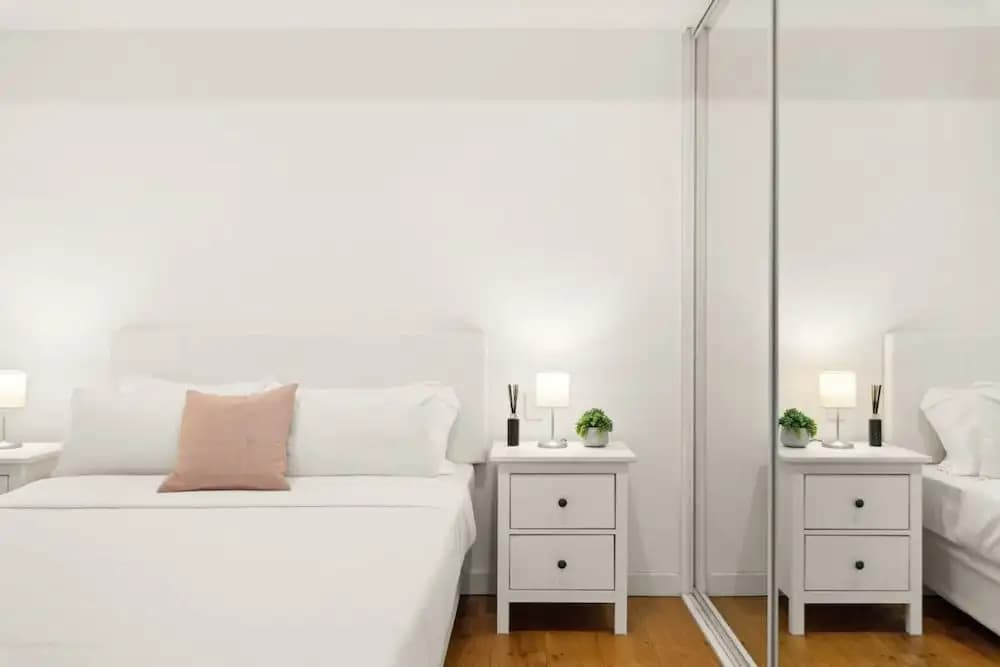 Central Modern 1 Bedroom With Air-con Balcony - photo 6