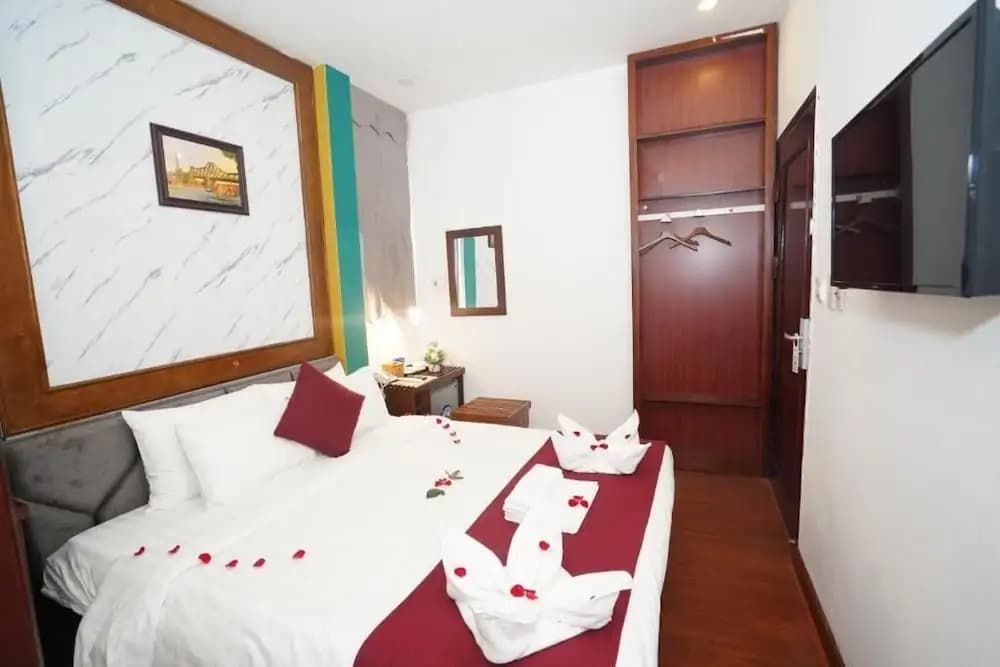 NT Elysian hotel - photo 3