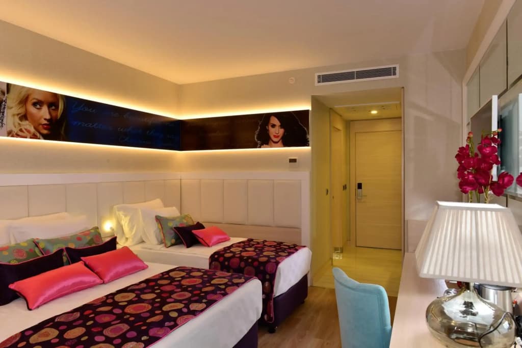Azura Deluxe Resort & Spa - photo 6