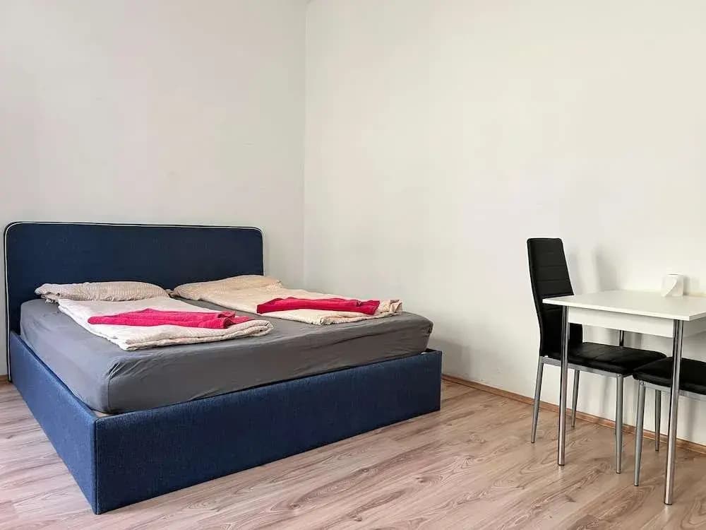 Welcoming 4BR shared Apt.-best location - photo 14