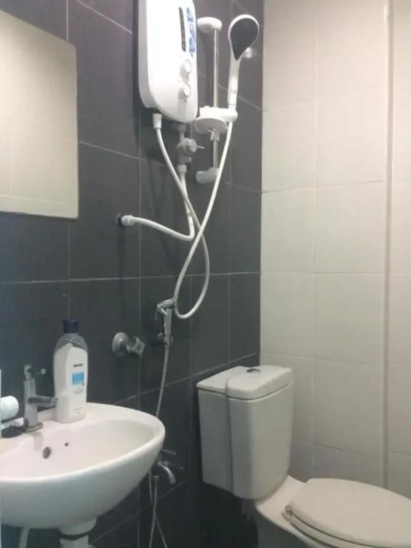 OYO 89902 Semerah Suites Homestay - photo 5