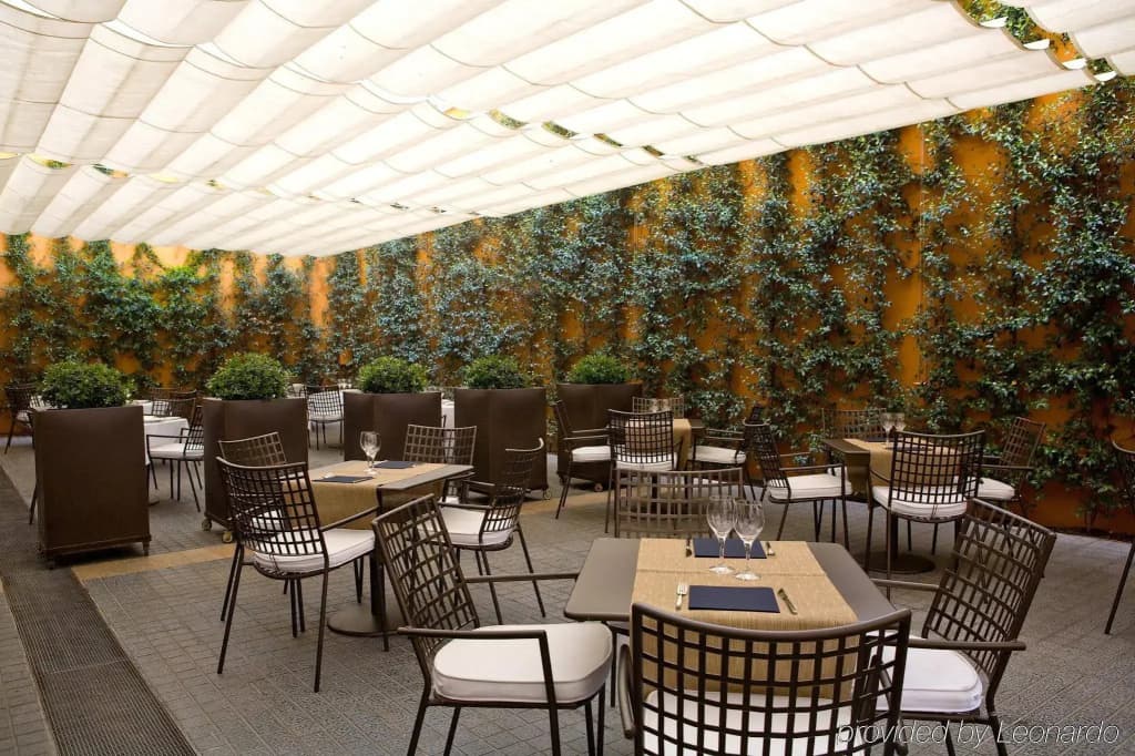 Catalonia Boulevard Hotel - photo 26