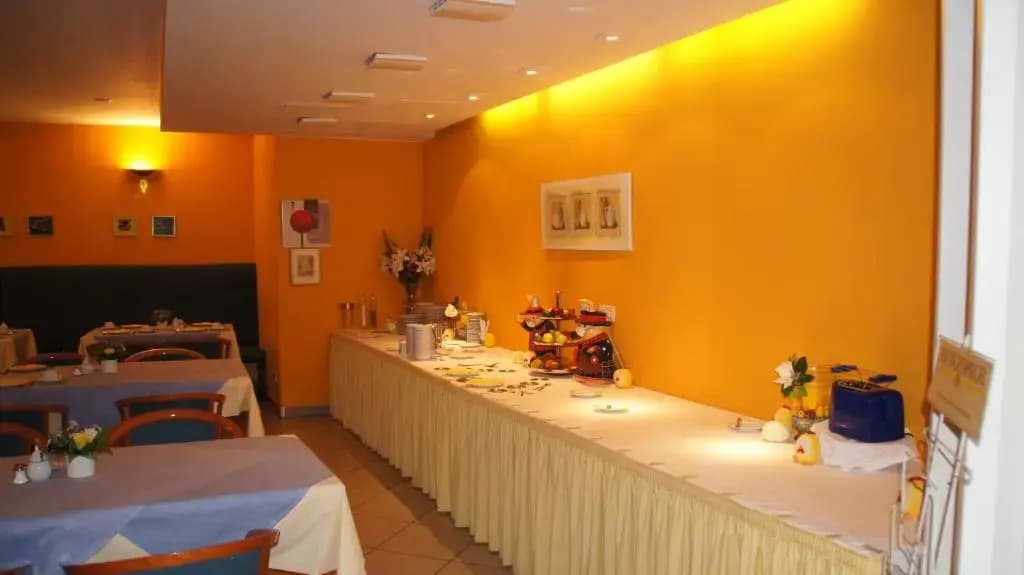 Hotel Am Buschkrugpark - photo 11