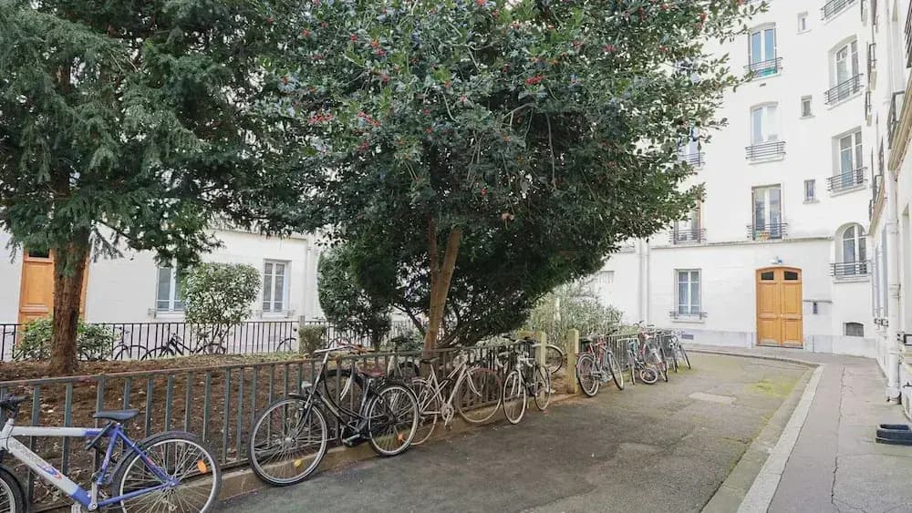 Charming Apartment - 1br- 2P - Nation - photo 9