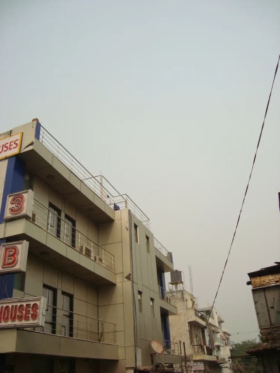 Hotel 3BS Houses - photo 1