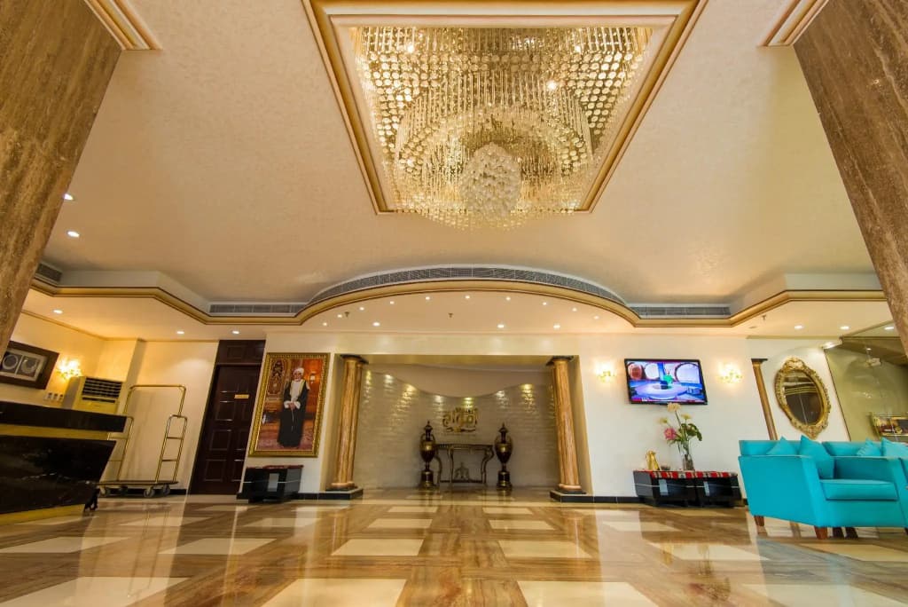 Caesar Hotel - photo 2