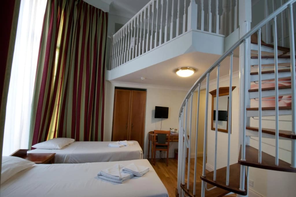 Royal Eagle Hotel - photo 21