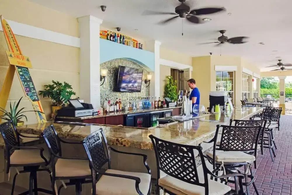 Spacious and Lovely 3BD Unit With Balcony, Close to the Convention Center #3vc309 - photo 27