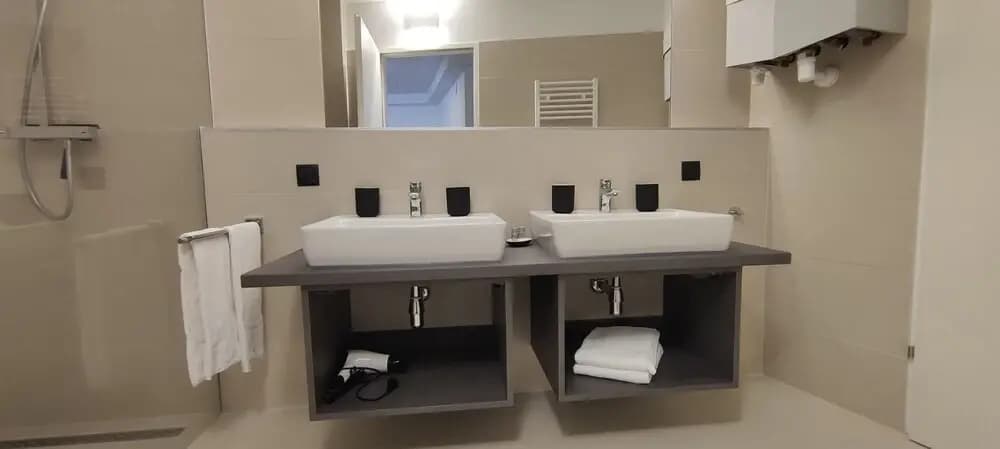 URBAN ISLAND - Riverside Apartments - photo 10