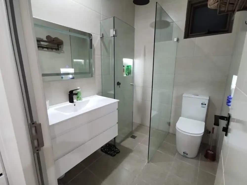 Serviced Waterfront Whole Villa Sydney - photo 23