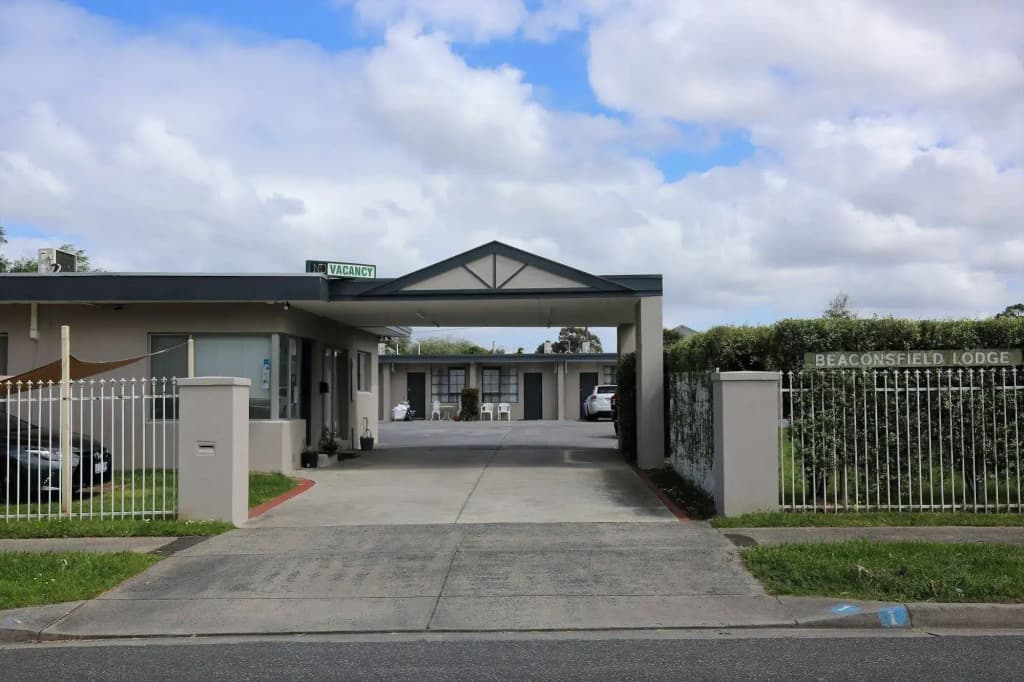 Beaconsfield Lodge Motel - photo 13