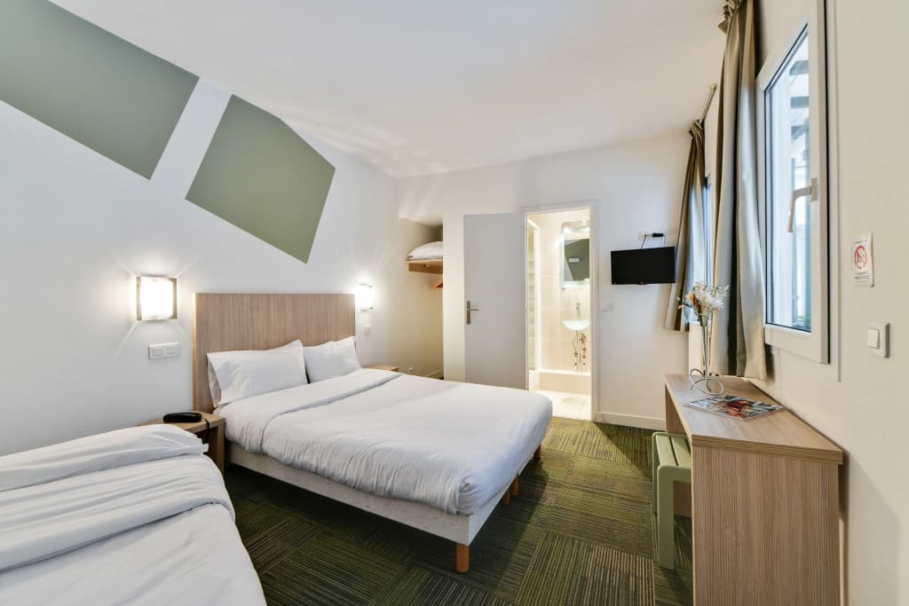 Louisa Hotel - photo 3