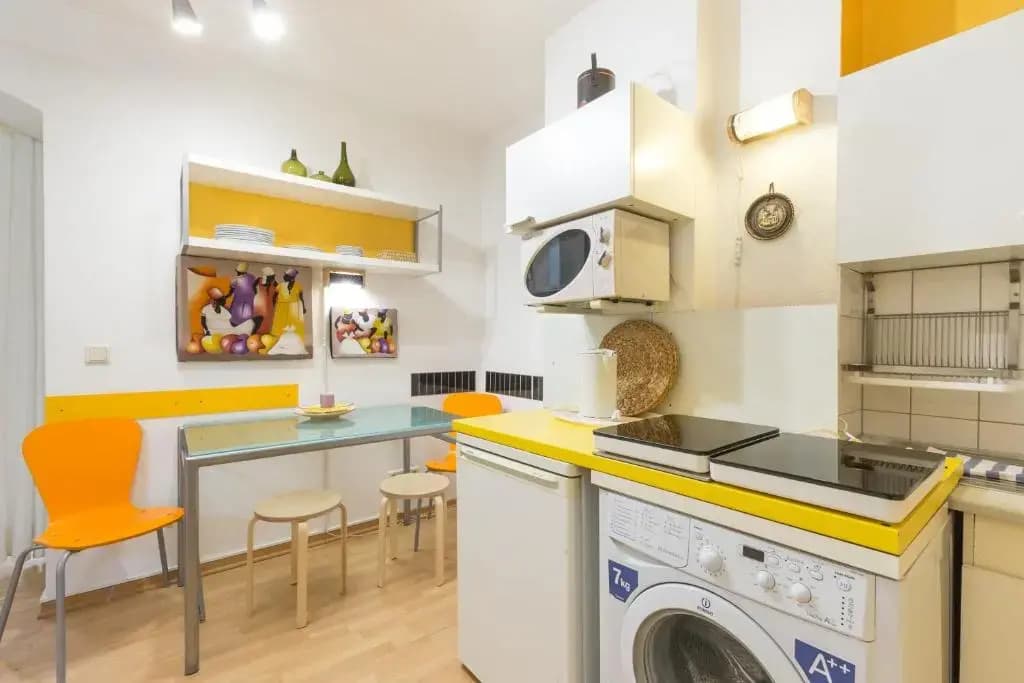 Schönes 2-Zimmer-Apartment in Kollwitzplatz-Nähe - photo 2