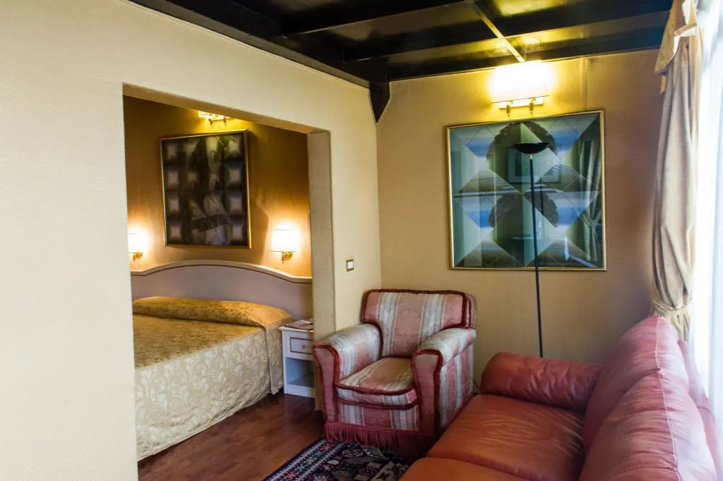 Canova Rooms in Spanish Steps - photo 3