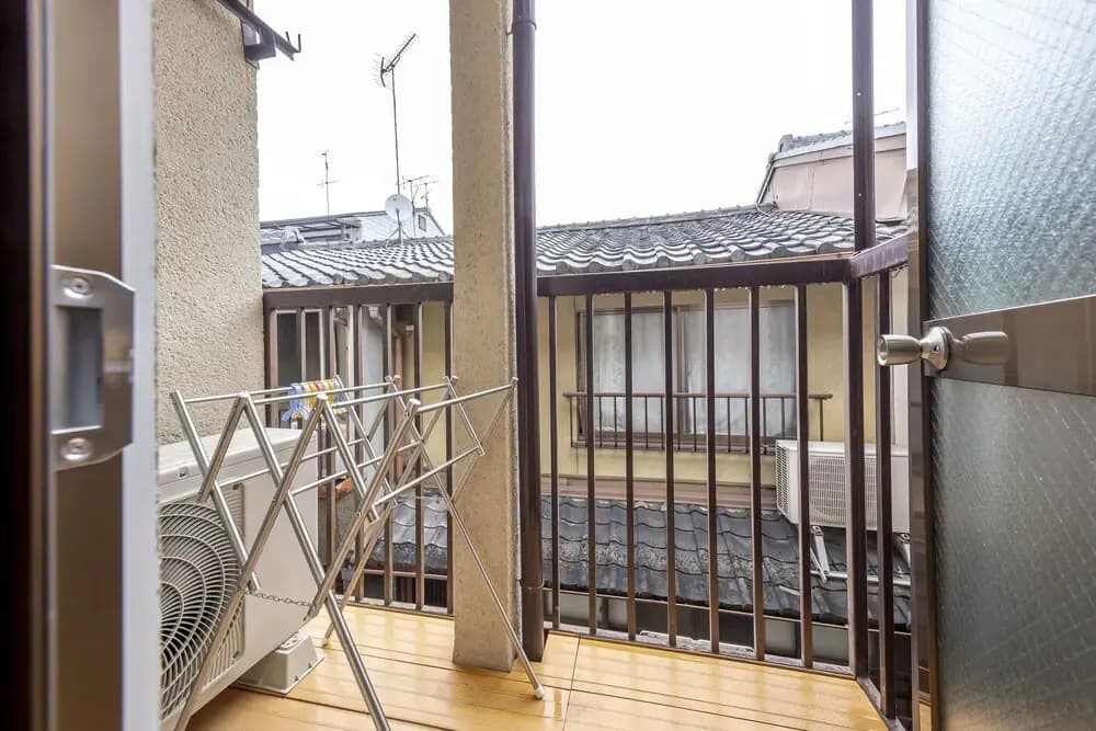Kizuna House near Nijo Castle - photo 12