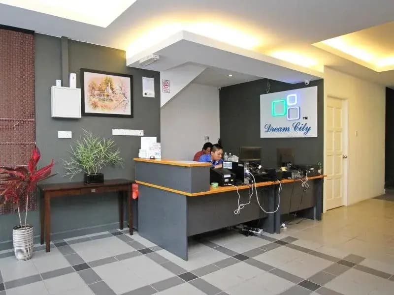 Dream City Hotel - photo 2