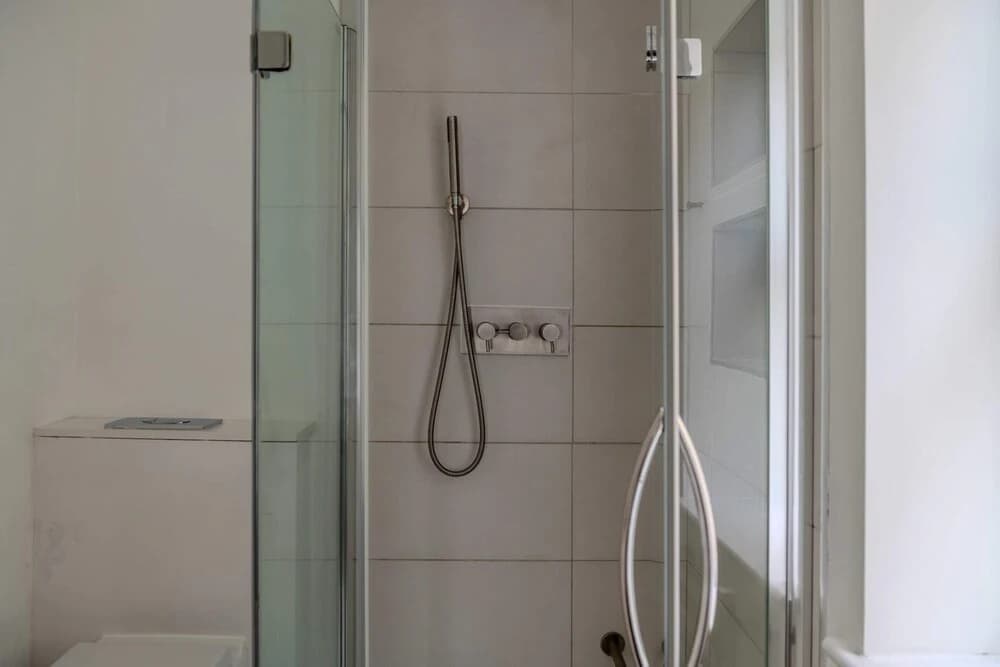 Beautiful 2 Bed, 2 Bath Abode In Dulwich - photo 9