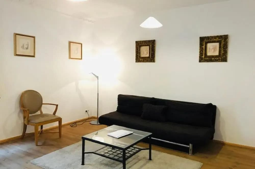 Alte Schönhauser - 1 Apartment - photo 2