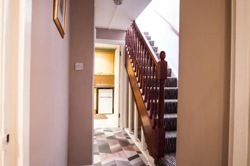 Montgomery Apartments - Crighton - photo 10