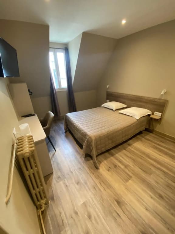 Hotel Angleterre - photo 25