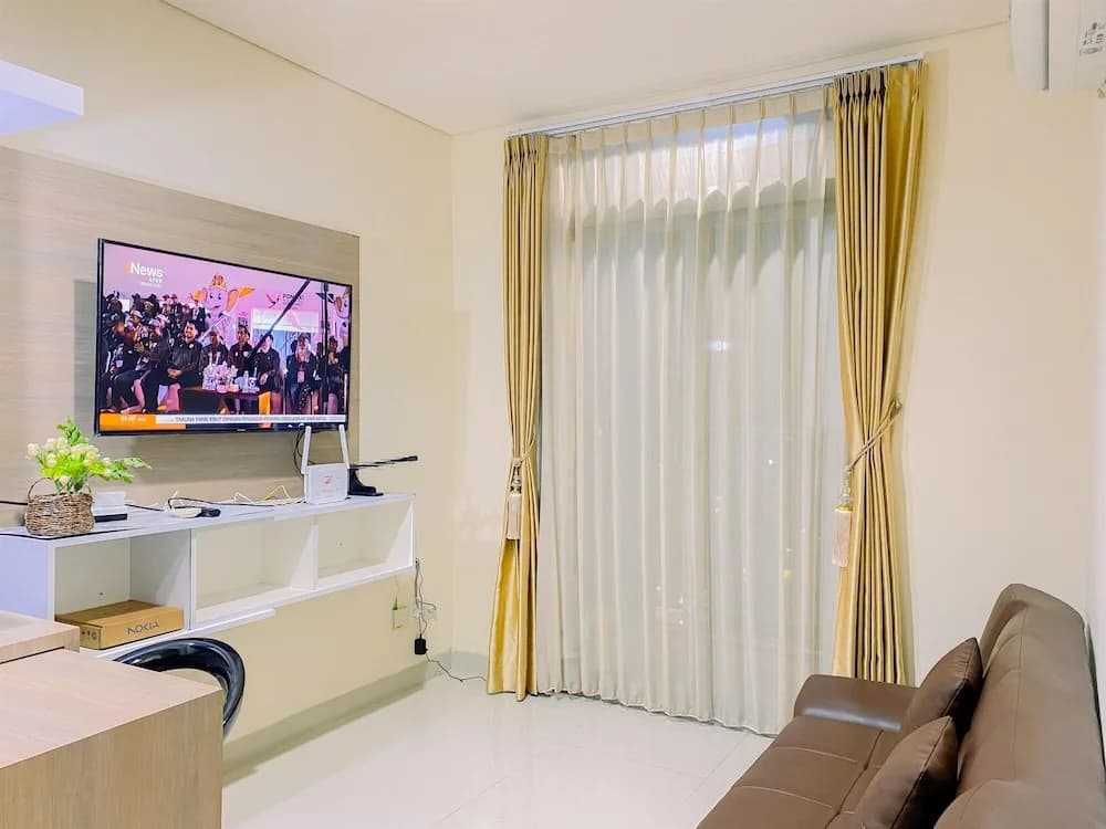 Good and Warm 1BR Apartment at Pejaten Park Residence - photo 5