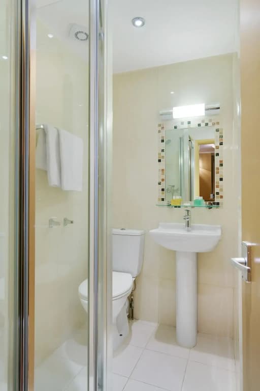 The Craven Hotel - photo 32