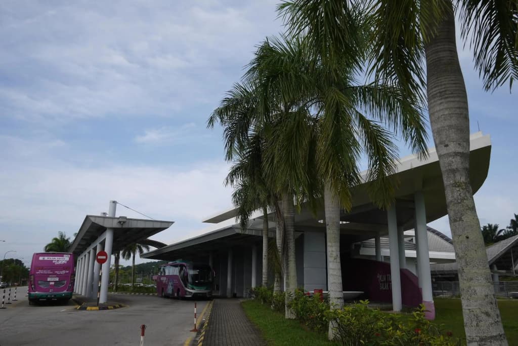 Moon Eleven Hostel Airport Transit - KLIA - photo 13
